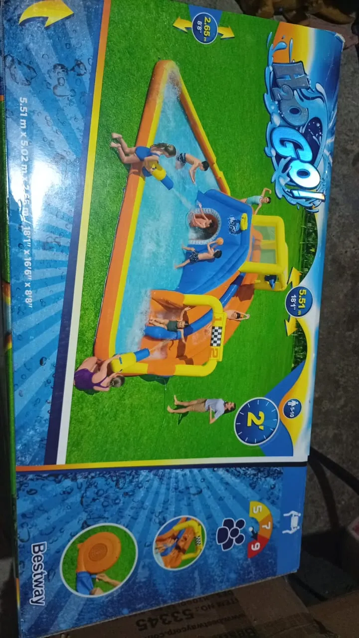 Castillo inflable acuático 2