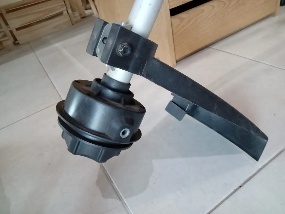 Bordeadora 2T 26 cc súper oferta! - imagen 2