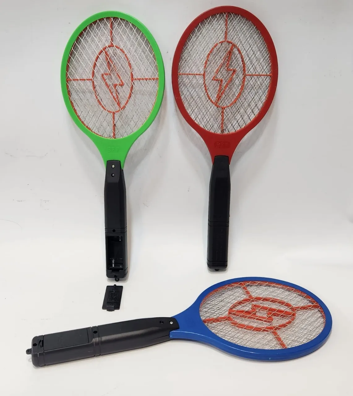 Raqueta mata mosquitos a pila