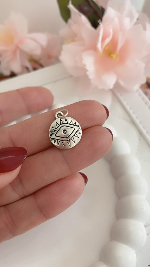 Dije Medalla Ojo de Orus