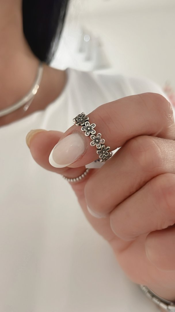 Anillo Pandora Flores