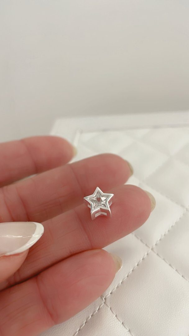 Dije Pasante Estrella Brillo