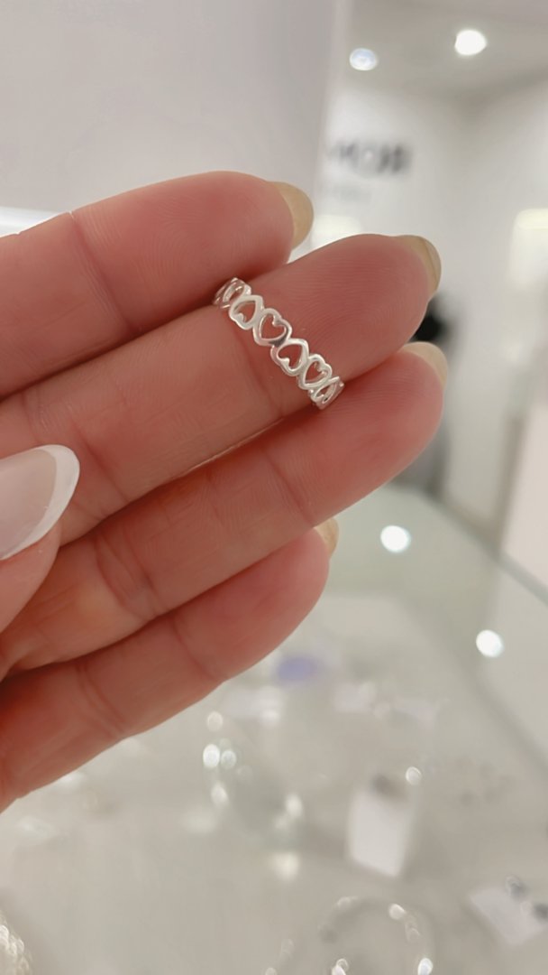 Anillo Sin Fin Corazón Hueco