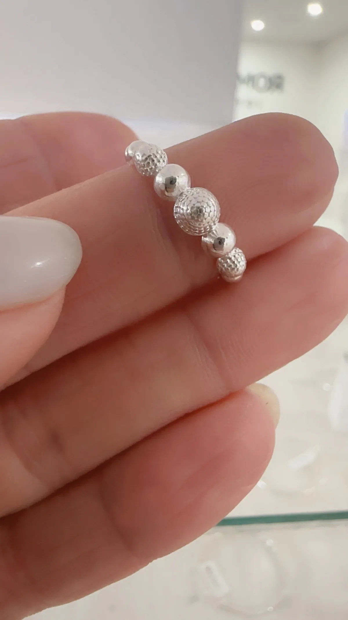 Anillo Medio Sin Fin Bolitas